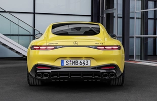 Mercedes-AMG GT 43 Coupe z dwulitrowym silnikiem
