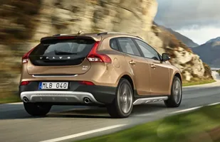 Volvo V40 Cross Country. Prawie terenowe — zdjęcie 7