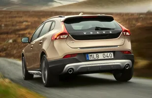 Volvo V40 Cross Country. Prawie terenowe — zdjęcie 8