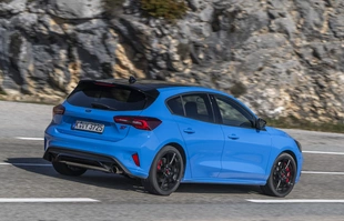 Ford Focus ST Edition. Na drogę i na tor