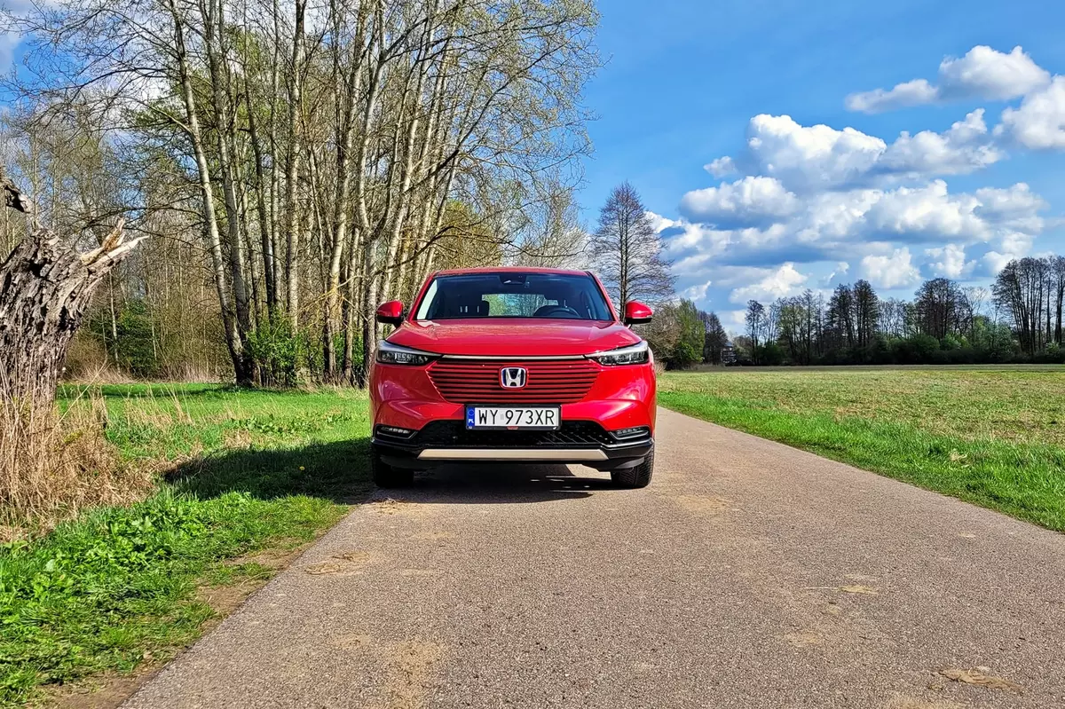 Honda HR-V e:HEV – udany przykład pójścia na przekór