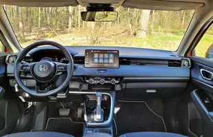 Honda HR-V e:HEV – udany przykład pójścia na przekór