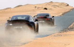 Porsche 911 z napędem hybrydowym nadjeżdża