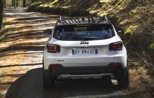 Jeep Avenger 4xe z napędem 4x4