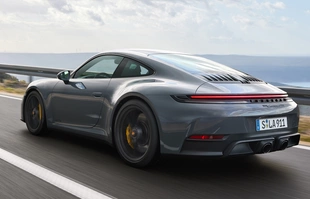 Porsche 911 po modernizacji. Nowością napęd T-Hybrid