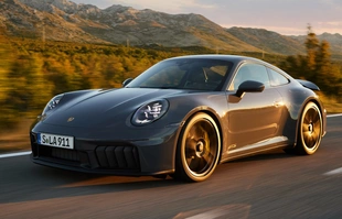 Porsche 911 po modernizacji. Nowością napęd T-Hybrid