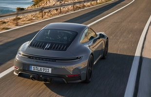 Porsche 911 po modernizacji. Nowością napęd T-Hybrid