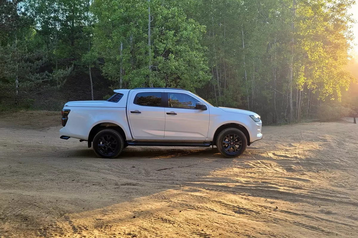 Isuzu D-Max LSE – alternatywa dla terenówki?