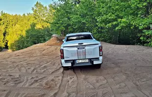 Isuzu D-Max LSE – alternatywa dla terenówki?