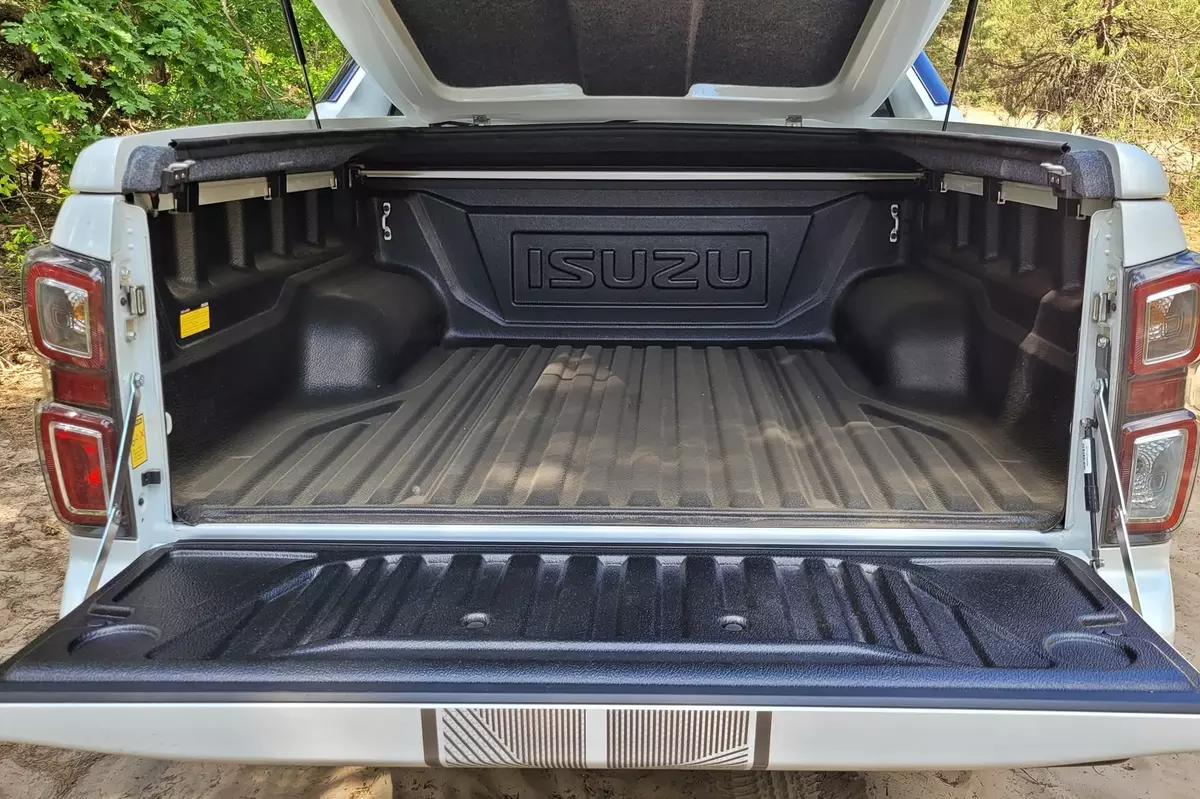 Isuzu D-Max LSE – alternatywa dla terenówki?