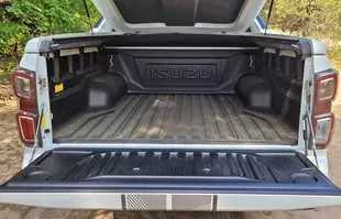 Isuzu D-Max LSE – alternatywa dla terenówki?