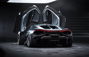 Bugatti Tourbillon. Hybryda o mocy 1800 KM