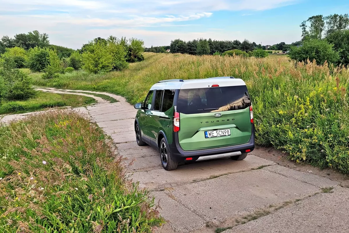 Ford Tourneo Courier Active – możesz nie wiedzieć, że go potrzebujesz