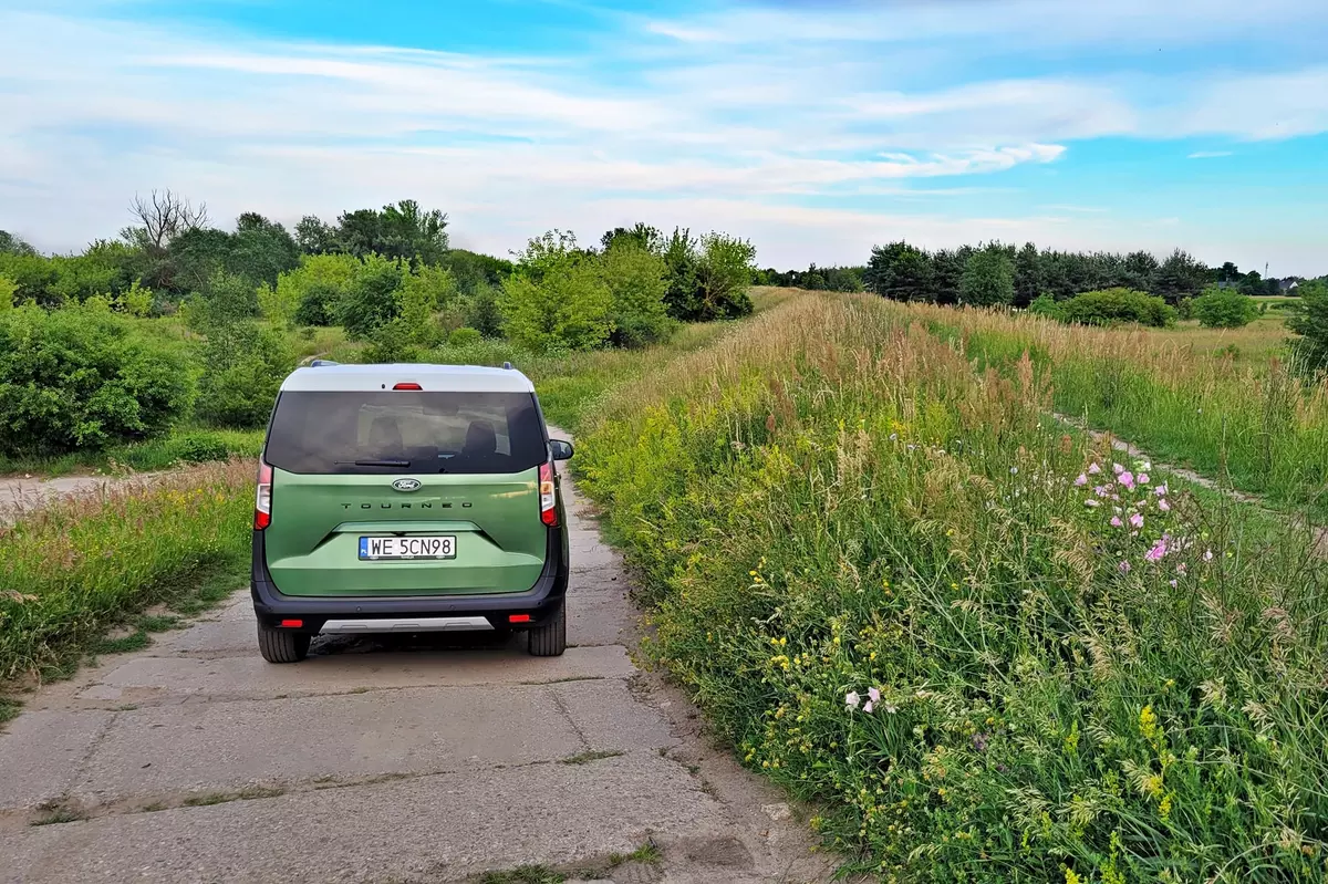 Ford Tourneo Courier Active – możesz nie wiedzieć, że go potrzebujesz