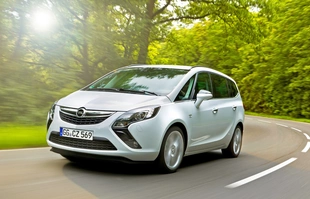 Opel Zafira ma już 25 lat