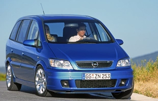 Opel Zafira ma już 25 lat
