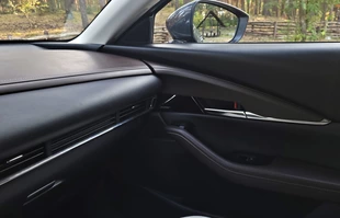 Mazda CX-30 - ta marka wciąż podąża swoją drogą