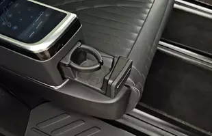 Maxus Mifa 9 - elektryczny super luksusowy van prosto z Chin