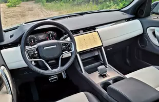 Land Rover Discovery Sport D200 - wyróżnia się w segmencie