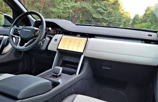 Land Rover Discovery Sport D200 - wyróżnia się w segmencie