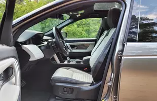 Land Rover Discovery Sport D200 - wyróżnia się w segmencie