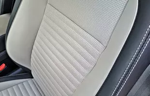 Land Rover Discovery Sport D200 - wyróżnia się w segmencie