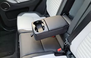 Land Rover Discovery Sport D200 - wyróżnia się w segmencie