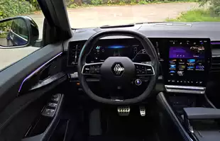 Renault Austral E-Tech - pod każdym względem nietypowa hybryda