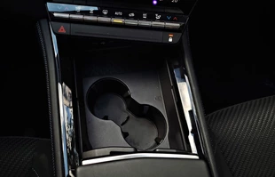 Renault Austral E-Tech - pod każdym względem nietypowa hybryda