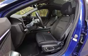 Renault Austral E-Tech - pod każdym względem nietypowa hybryda