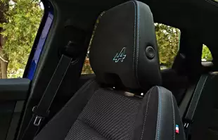 Renault Austral E-Tech - pod każdym względem nietypowa hybryda