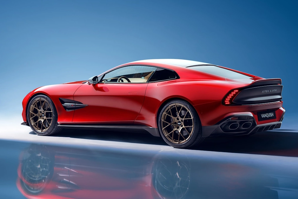 Aston Martin Vanquish wraca!