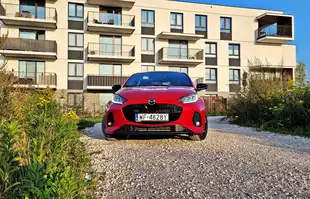 Mazda 2 Hybrid - bliźniaczka Toyoty Yaris