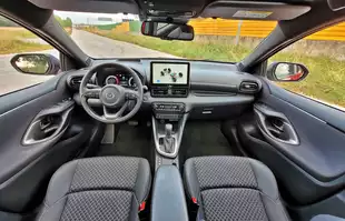 Mazda 2 Hybrid - bliźniaczka Toyoty Yaris