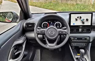 Mazda 2 Hybrid - bliźniaczka Toyoty Yaris