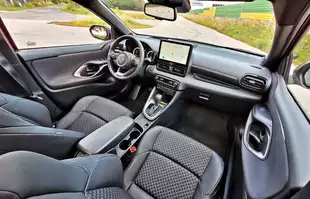 Mazda 2 Hybrid - bliźniaczka Toyoty Yaris