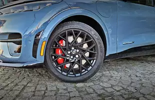 Ford Mustang Mach-E GT - zacięcie broni swojej nazwy