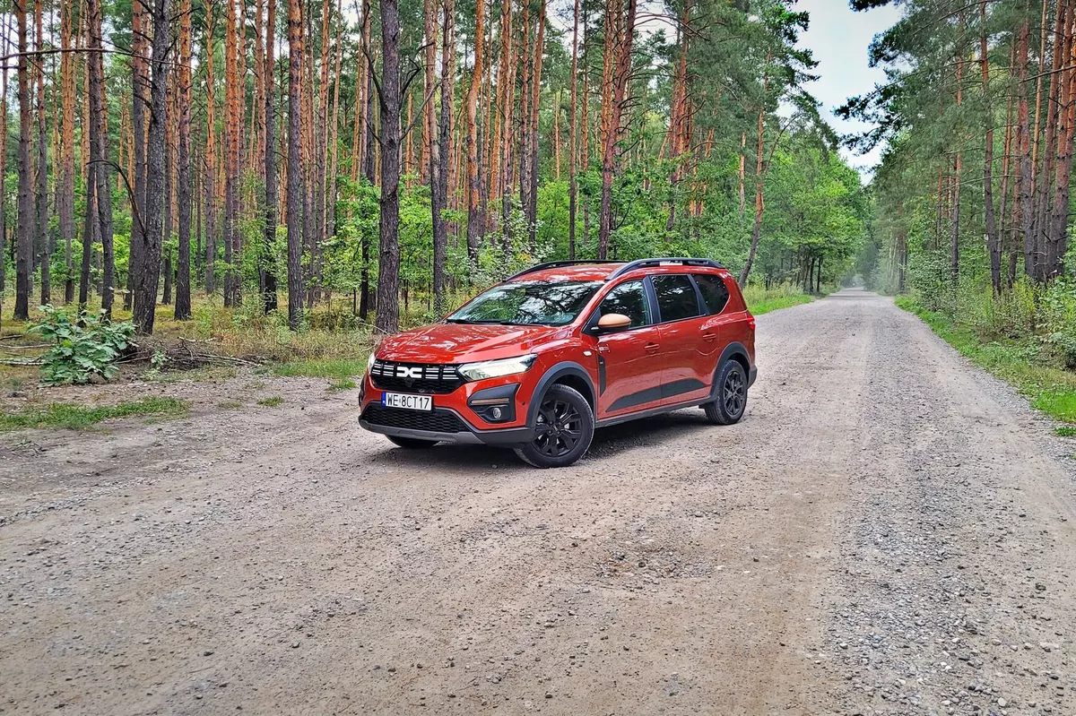 Dacia Jogger Hybrid - to już nie jest budżetowe auto