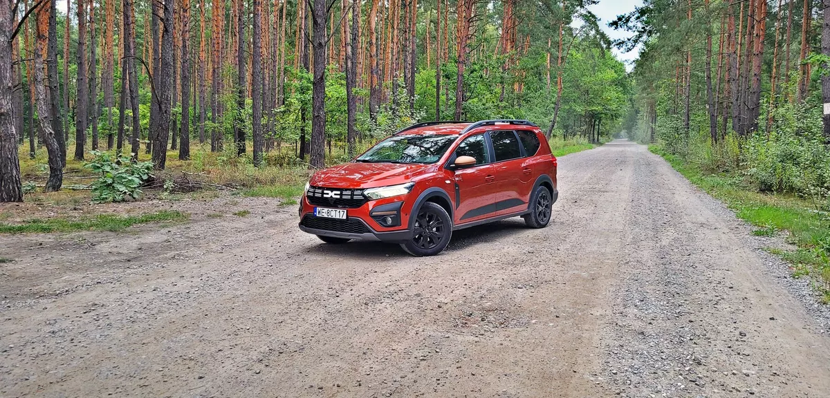 Dacia Jogger Hybrid - to już nie jest budżetowe auto