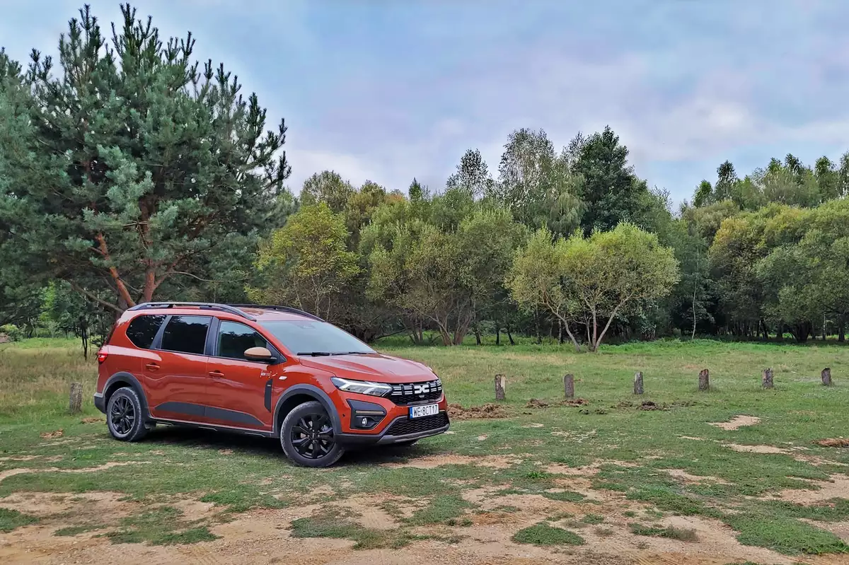 Dacia Jogger Hybrid - to już nie jest budżetowe auto