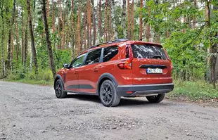 Dacia Jogger Hybrid - to już nie jest budżetowe auto