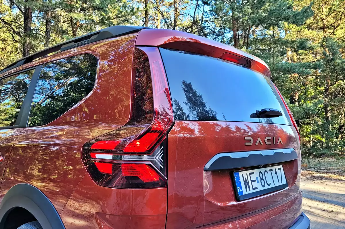 Dacia Jogger Hybrid - to już nie jest budżetowe auto