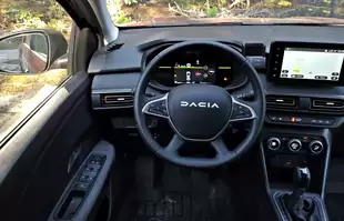 Dacia Jogger Hybrid - to już nie jest budżetowe auto