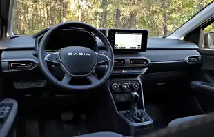 Dacia Jogger Hybrid - to już nie jest budżetowe auto