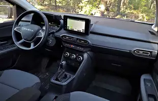 Dacia Jogger Hybrid - to już nie jest budżetowe auto