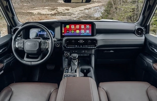 Nowa Toyota Land Cruiser przebojem w Polsce
