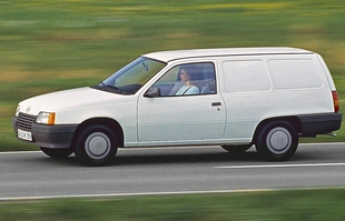 Opel Kadett E ma 40 lat. Pamiętacie GSi?