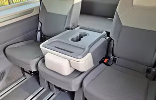 Volkswagen Multivan TDI - bardziej osobowy niż ciężarowy