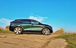 Nissan Ariya Evolve+ 394 KM e-4orce - rodzinno-sportowy elektryk