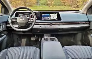 Nissan Ariya Evolve+ 394 KM e-4orce - rodzinno-sportowy elektryk